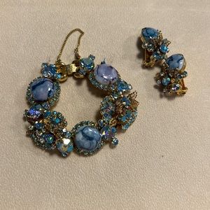 Vintage bracelet & clip on earring set!